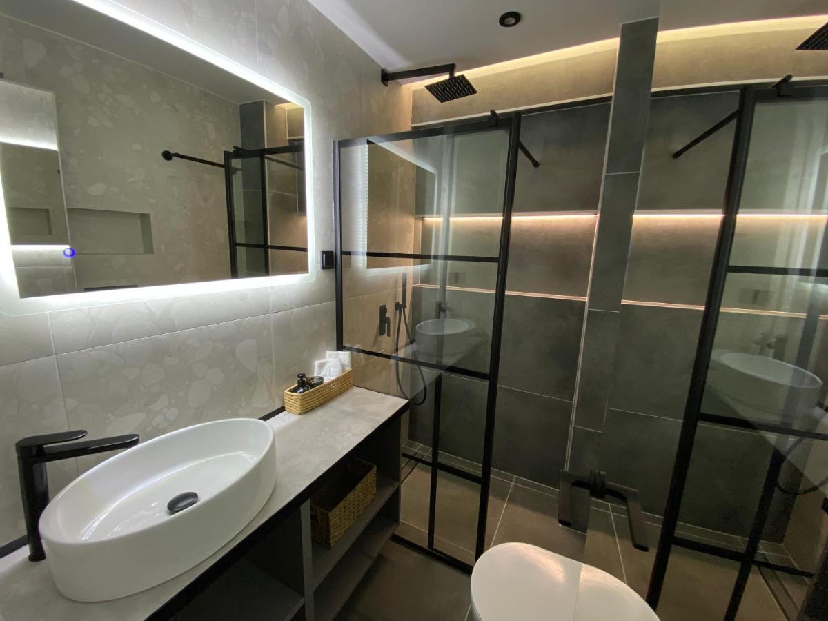 Celestial Luxury Skg Port Apartment Thessaloníki Luaran gambar